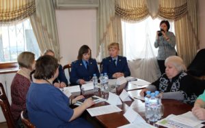 В Кемерове обсудили меры социальной поддержки инвалидов