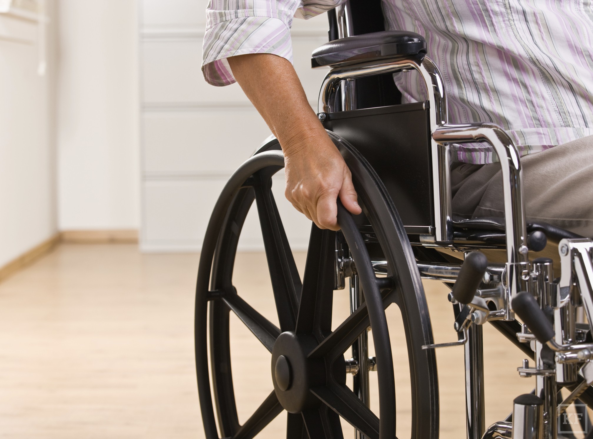Инвалидность помогу. Инвалид. Технические средства реабилитации для инвалидов. Инвалид колясочник. Люди сограничеными возможностями.